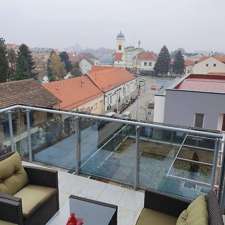 Ferienwohnung Penthouse Heart Of Slavonia **** Ðakovo Exterior foto